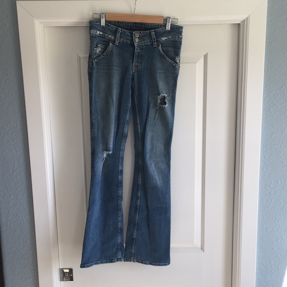 Hudson 32” Inseam Low-Rise Bootcut Jeans
